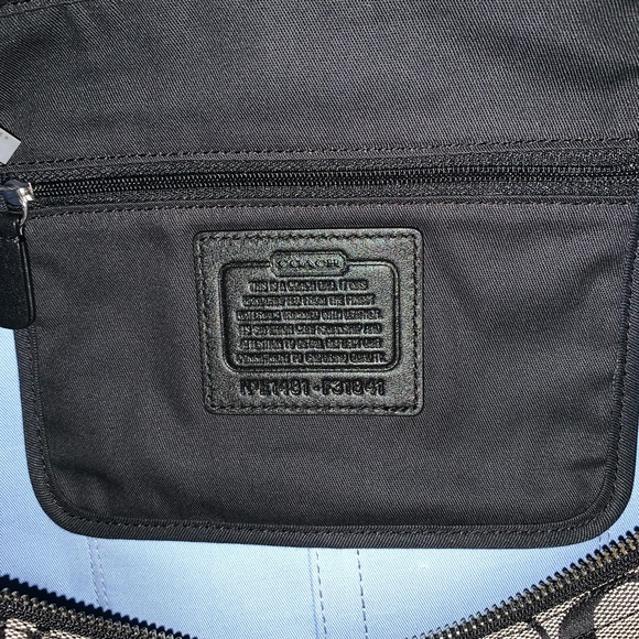 New COACH Signature Satchel/Crossbody - Picture 7 of 8
